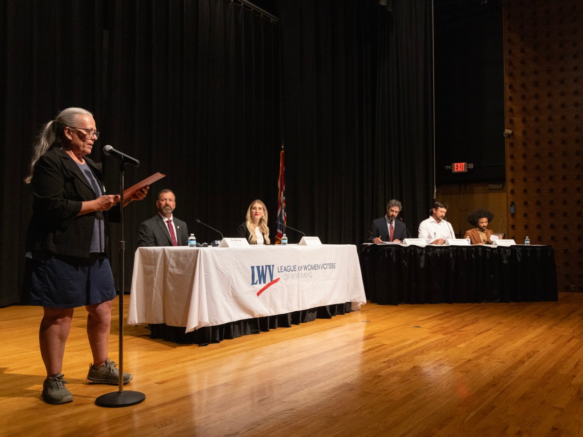 Barlow, Degenfelder discuss energy, public lands and brain drain at gubernatorial candidate forum