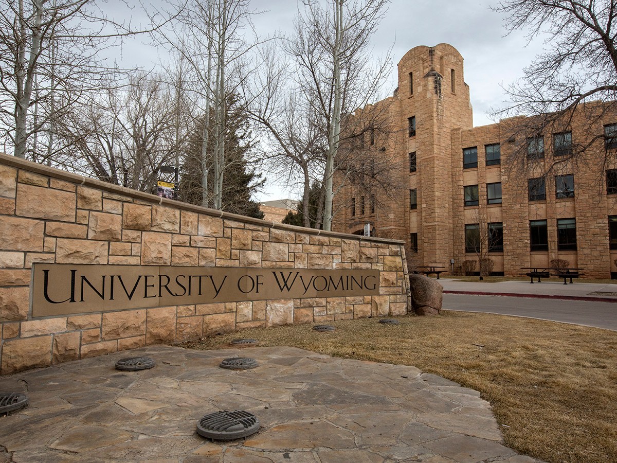 University of Wyoming campus sizes up its next leader, but lack of online access raises questions