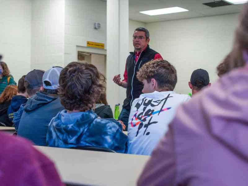 With jump in suicides, Wyoming officials and advocates push prevention