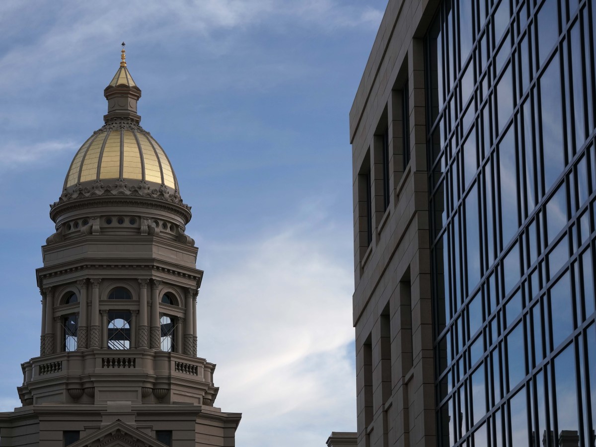 Lawmakers seek to restrict secretary of state’s authority