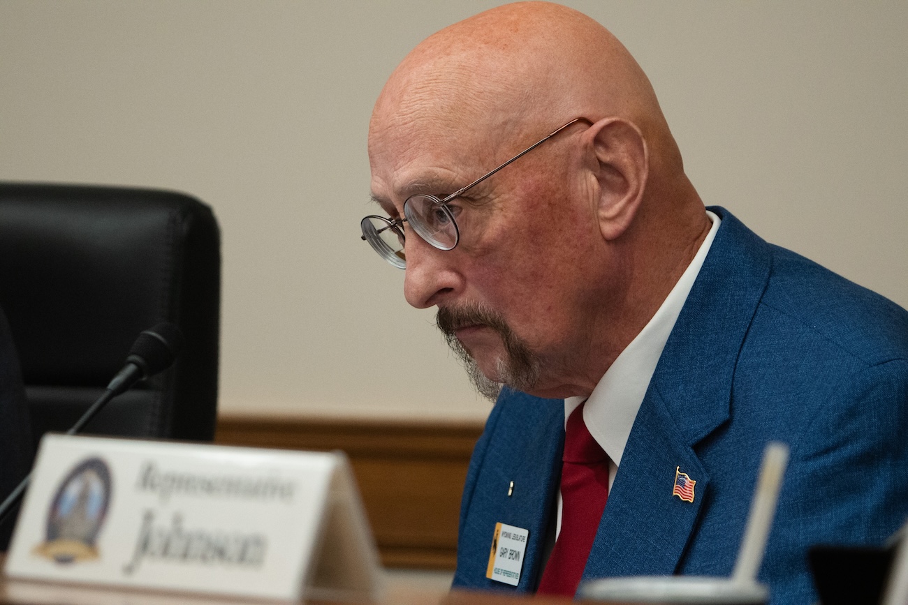 One Wyoming lawmaker with criminal history loses reelection bid. Another ekes out a victory.