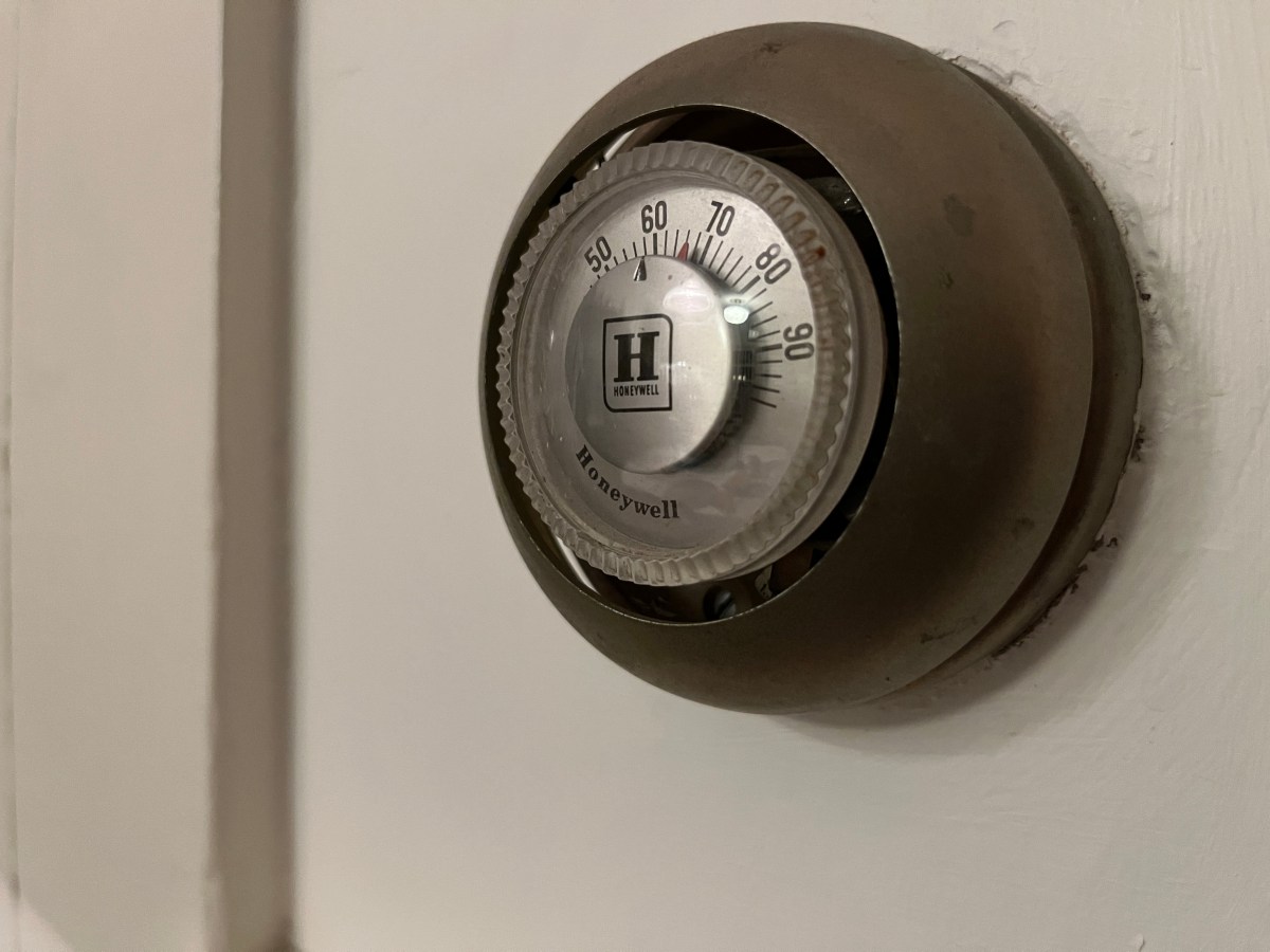 Low-income Wyoming homes still without heating assistance as temperatures dive and federal shutdown drags on