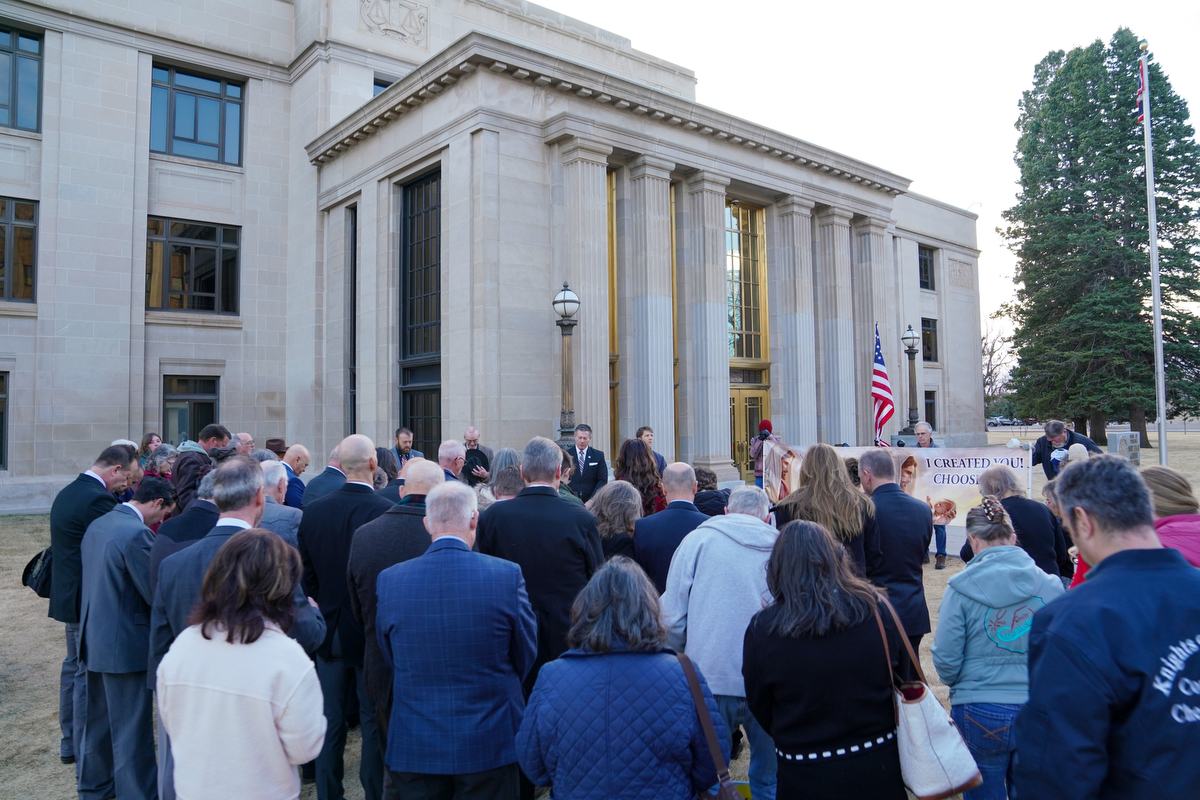 Bill to put abortion-related question to voters fails Senate introduction