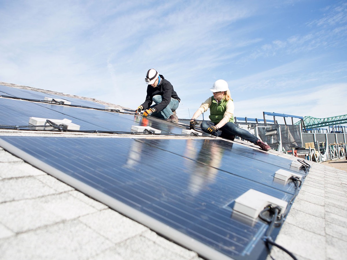 Lawmakers pull the cord on plug-in solar bill