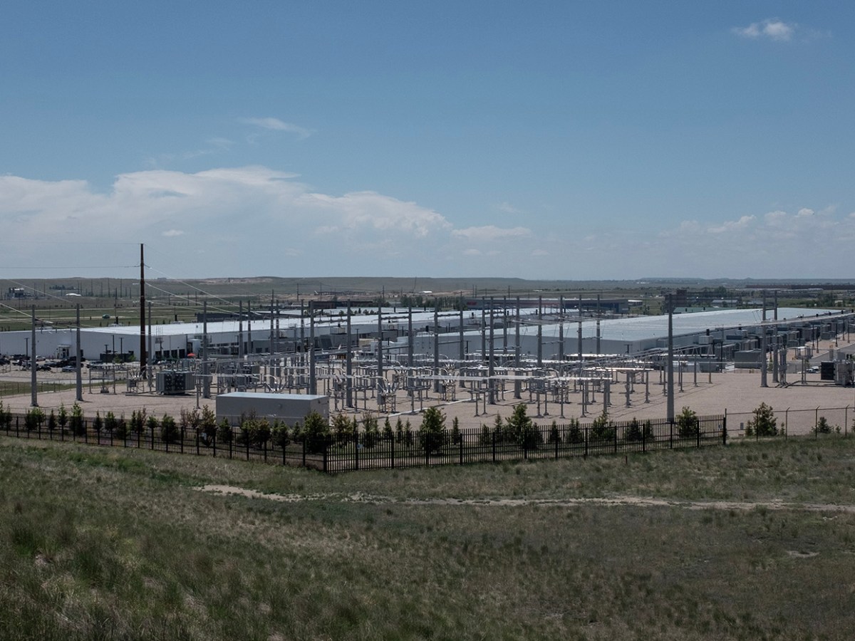 How did data center skepticism impact elections in southeastern Wyoming?