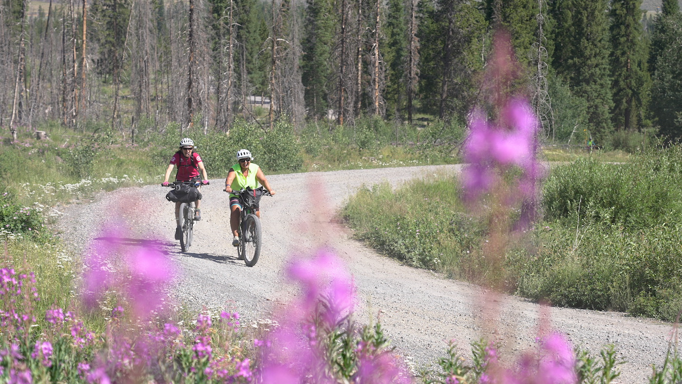 Gravel, grit and grinding it out on the Continental Divide